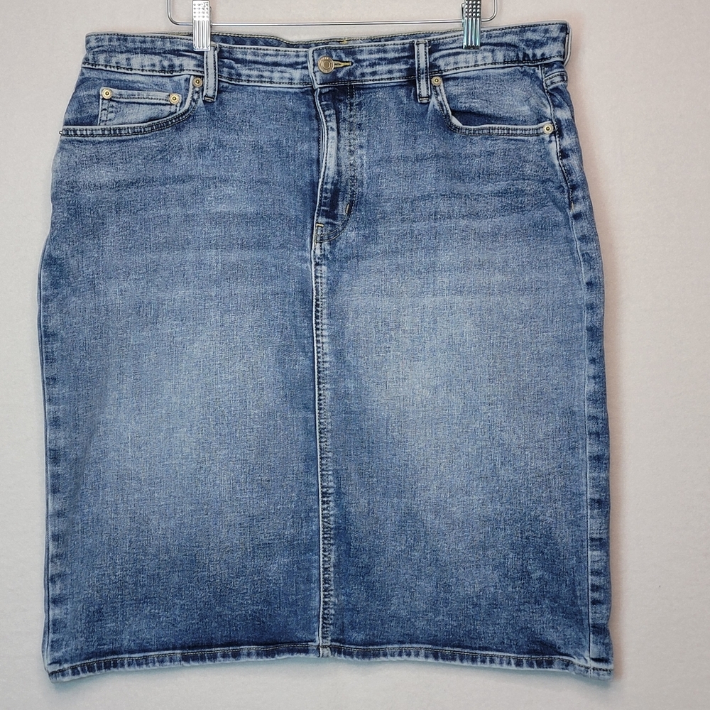 LAUREN Ralph Lauren Classic Blue Denim Skirt Size 18W